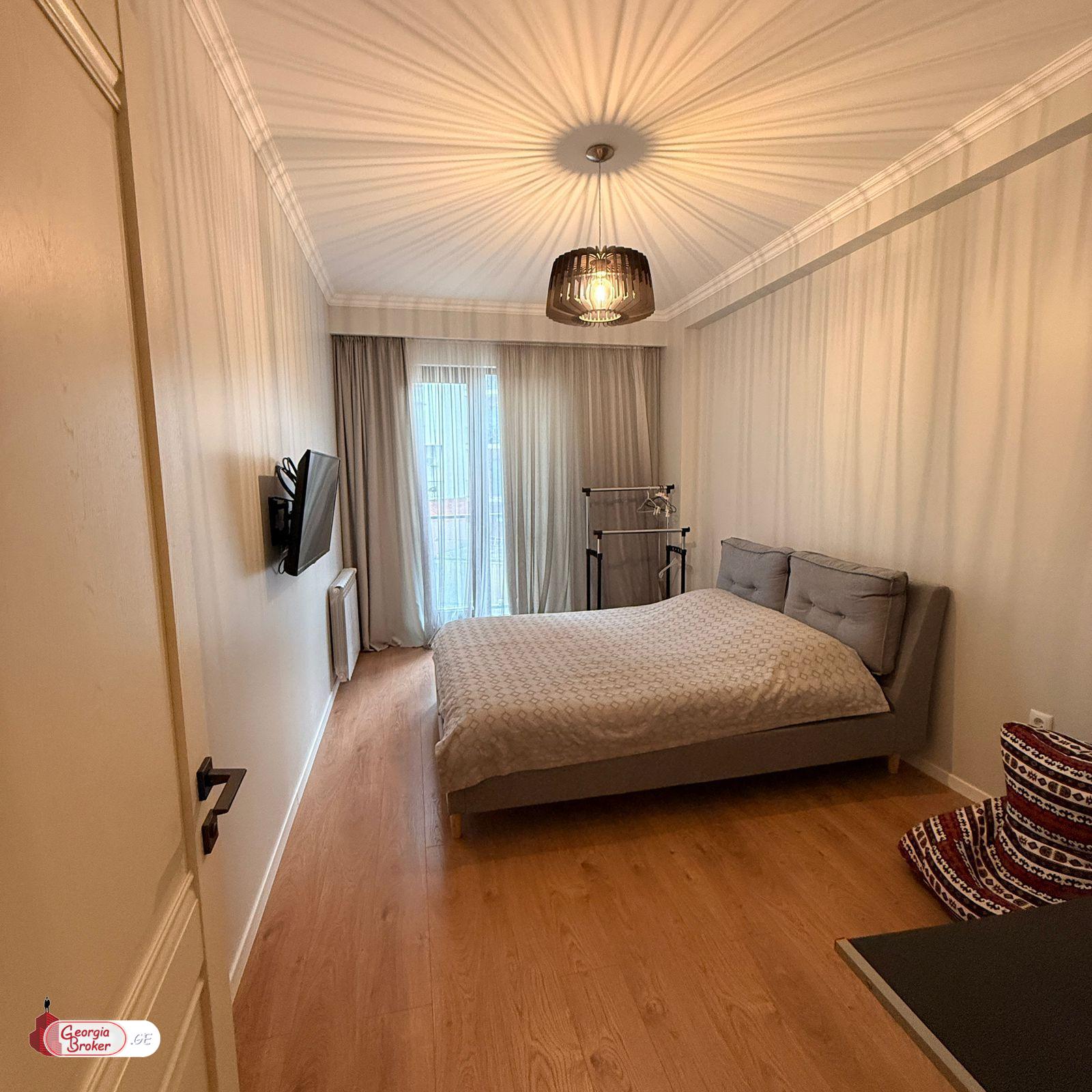 იყიდება ახალი გარემონტებული 2 ოთახიანი ბინა